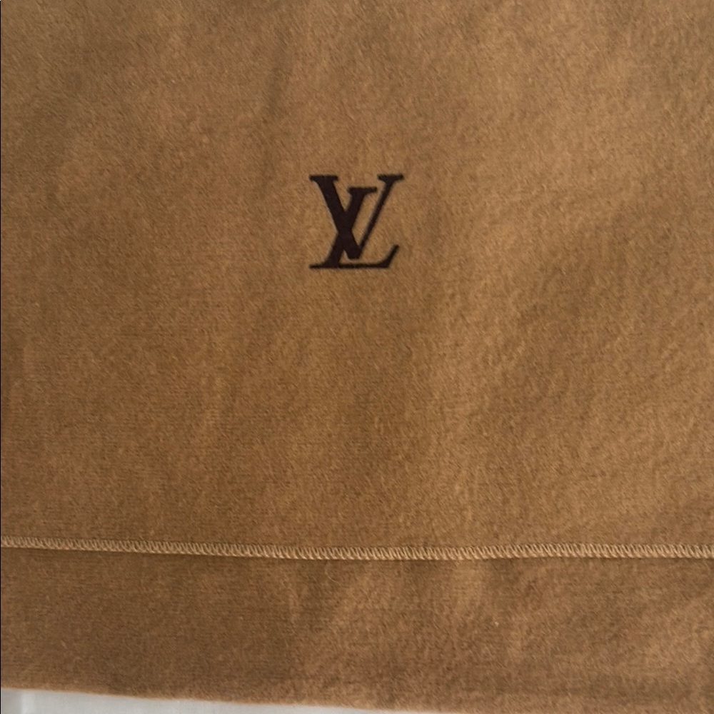 Authentic Louis‎ Vuitton Brown Dust Bag 7.5 by-11.5” - Picture 2 of 4
